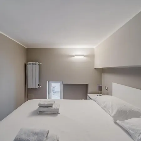 Guesthost - Amazing Loft - 350 M Far From Dateo Station Διαμέρισμα