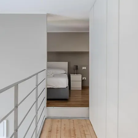 Guesthost - Amazing Loft - 350 M Far From Dateo Station Μιλάνο