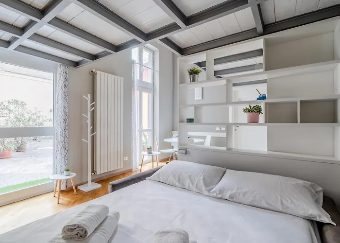 Διαμέρισμα Guesthost - Amazing Loft - 350 M Far From Dateo Station Μιλάνο