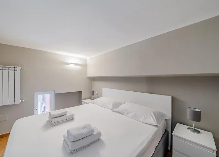 Guesthost - Amazing Loft - 350 M Far From Dateo Station Διαμέρισμα *