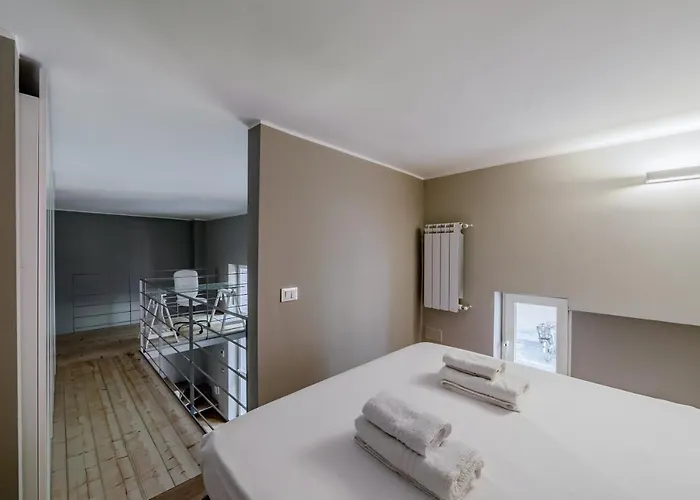 Guesthost - Amazing Loft - 350 M Far From Dateo Station Μιλάνο